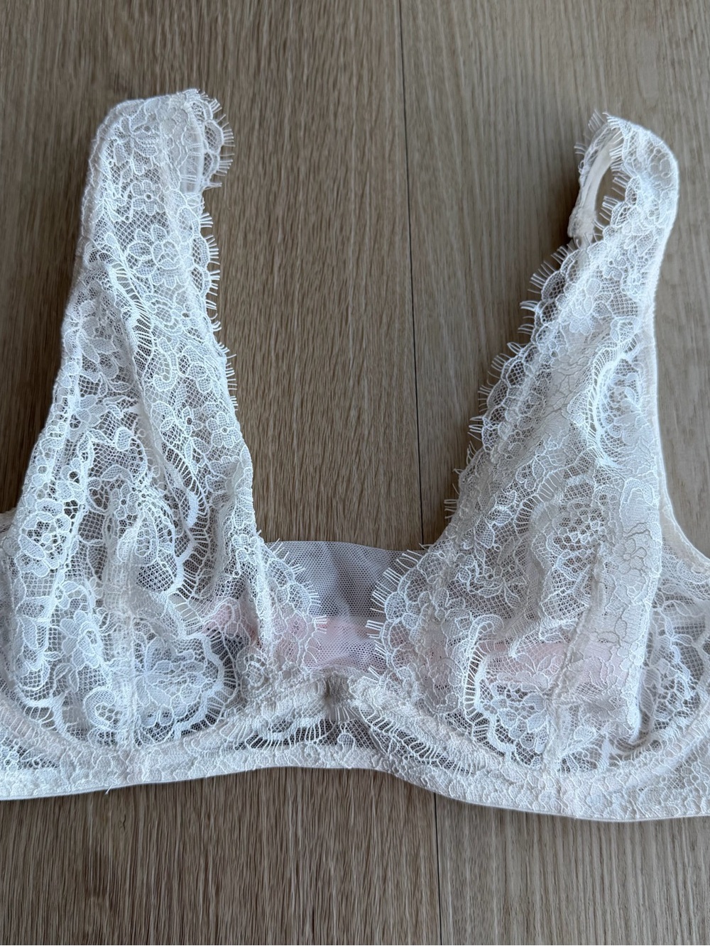Victoria's Secret Sheer Ivory Lace Bralette 32D